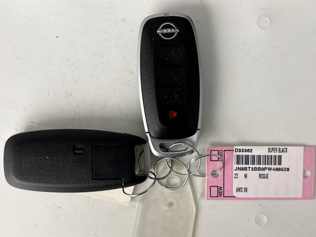 Used 2023 Nissan Rogue SV AWD/4WD image 19