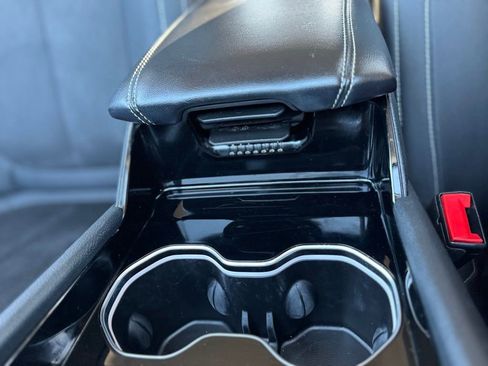 Used 2023 Jeep Grand Cherokee Laredo image 22