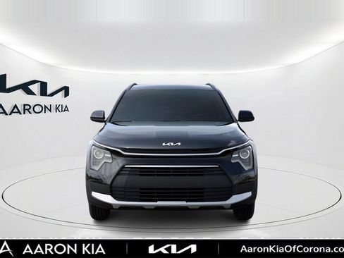 New 2026 Kia Niro LX FWD image 2