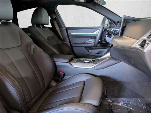 Used 2025 BMW i4 eDrive40 w/ M Sport Package image 21
