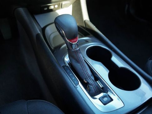 Used 2023 Chevrolet Malibu RS image 31