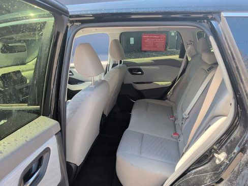 Certified 2023 Nissan Rogue SV image 11