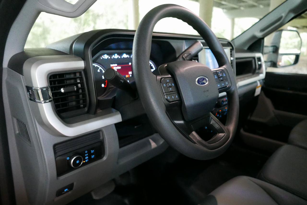 Used 2025 Ford F450 XL w/ XL Chrome Package AWD/4WD image 9