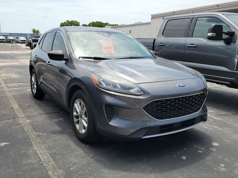 Used 2022 Ford Escape SE w/ Convenience Package FWD image 6