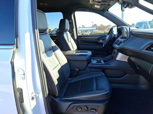 Certified 2023 Chevrolet Suburban Premier image 33