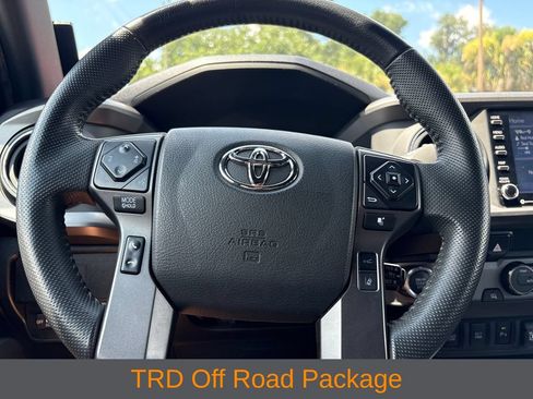 Used 2022 Toyota Tacoma TRD Off-Road w/ Technology Package RWD image 9