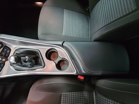 Used 2022 Dodge Challenger R/T image 23