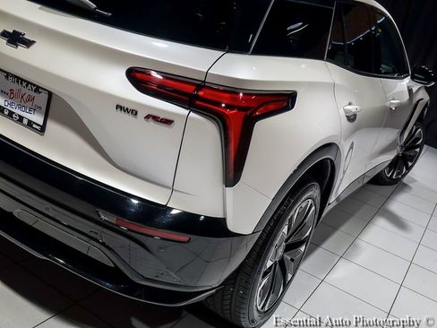 Used 2025 Chevrolet Blazer EV RS AWD/4WD image 8