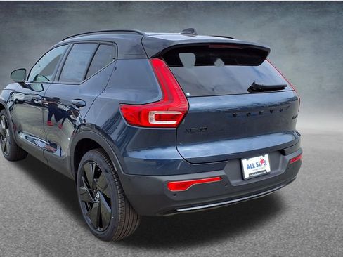 New 2026 Volvo XC40 B5 Ultra w/ Protection Package Premier AWD/4WD image 5