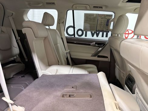 Used 2019 Lexus GX 460 Premium w/ Premium Package AWD/4WD image 15