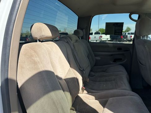 Used 2003 Chevrolet Silverado 2500 LS w/ Skid Plate Package AWD/4WD image 21