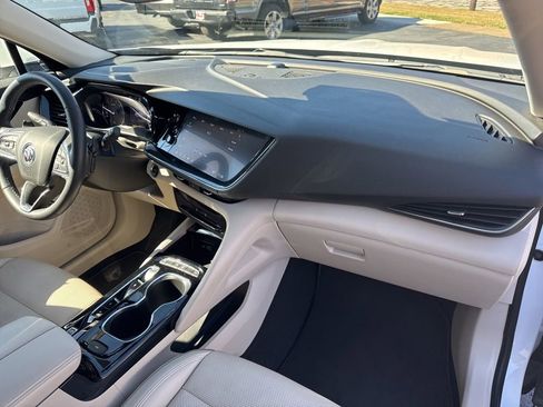 Used 2022 Buick Envision Essence w/ Safety Package image 39