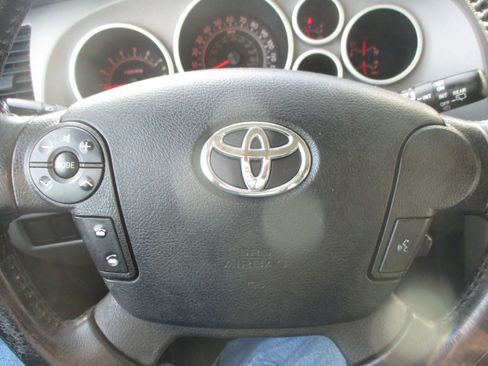 Used 2013 Toyota Sequoia SR5 image 17