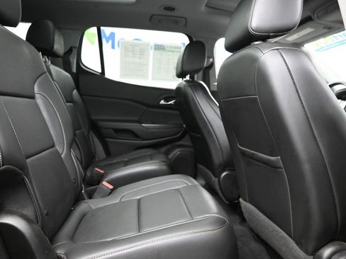 Used 2020 GMC Acadia SLT image 9