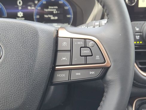 Used 2026 Toyota Grand Highlander AWD Hybrid image 30