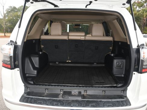 Used 2017 Toyota 4Runner Limited image 19