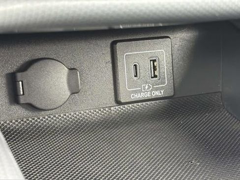 Used 2019 Nissan Pathfinder SL image 23