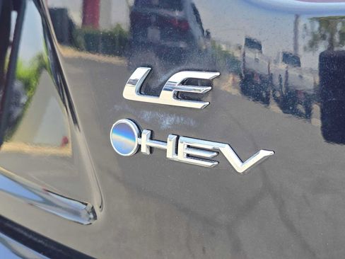 Used 2026 Toyota Corolla LE FWD image 13