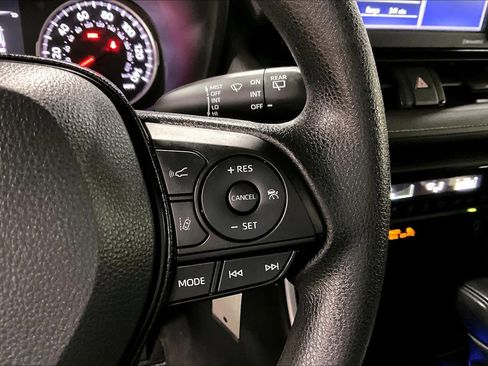 Certified 2022 Toyota RAV4 LE image 22