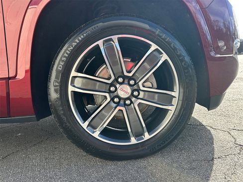 Used 2018 GMC Acadia Denali w/ Technology Package image 13