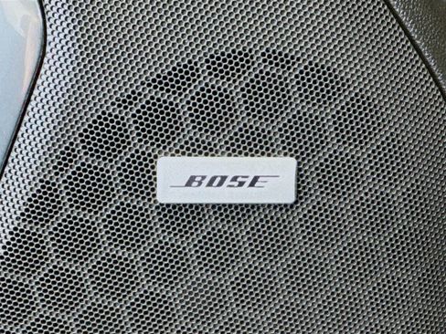 Used 2021 Chevrolet Suburban LT image 12