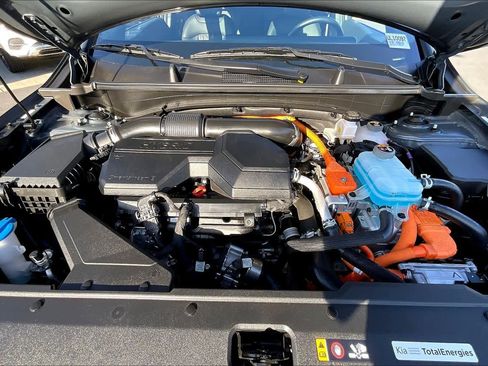 Used 2025 Kia Sportage X-Line image 13