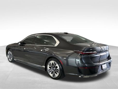 Used 2023 BMW i7 xDrive60 image 5