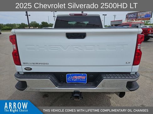 Used 2025 Chevrolet Silverado 2500 LT AWD/4WD image 11
