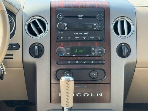 Used 2006 Lincoln Mark LT 4x4 image 20