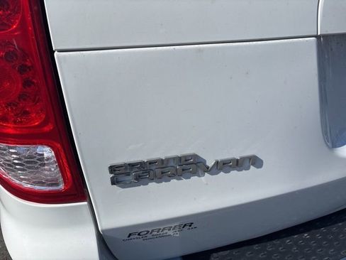 Used 2015 Dodge Grand Caravan American Value Package image 10