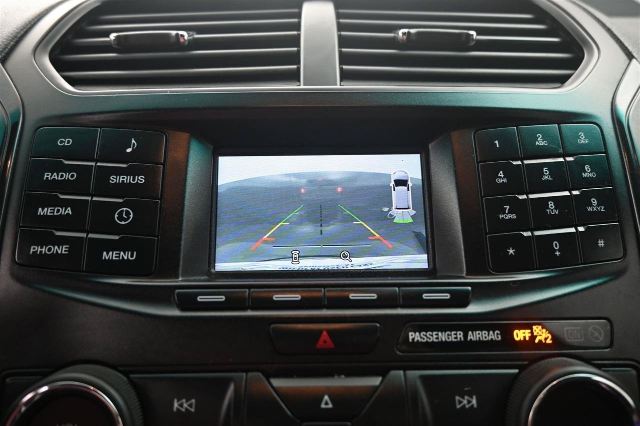 Used 2016 Ford Explorer XLT AWD/4WD image 14