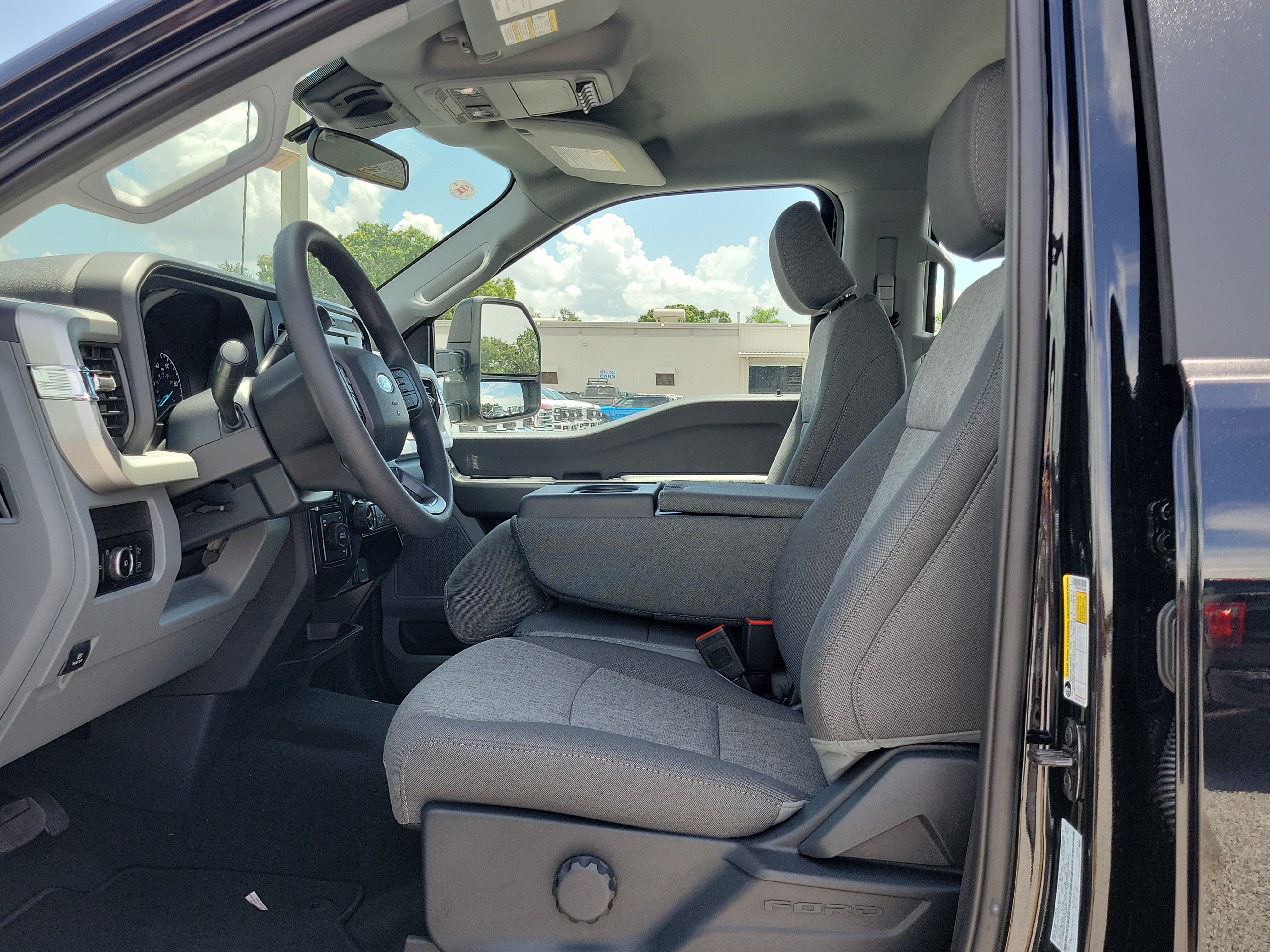 New 2026 Ford F350 XL w/ STX Appearance Package AWD/4WD image 16