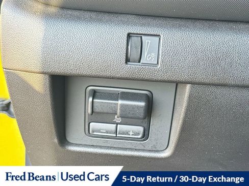 Used 2023 Chevrolet Colorado Z71 w/ Z71 Convenience Package 2 image 12