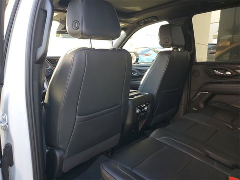 Used 2024 GMC Yukon XL Denali image 14
