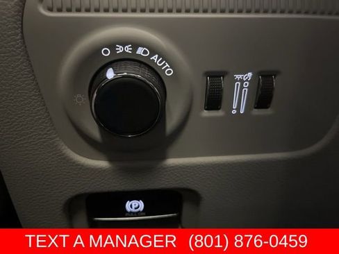 New 2026 Jeep Grand Wagoneer 4WD image 27
