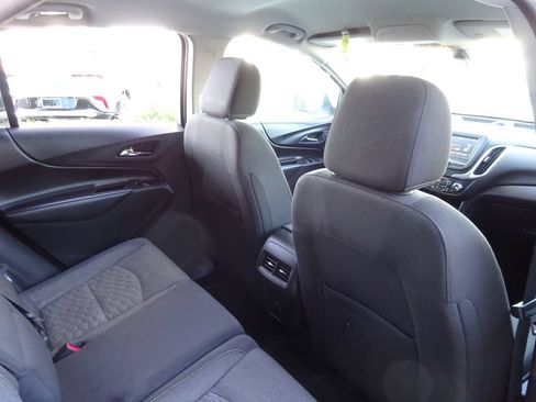 Certified 2018 Chevrolet Equinox LT FWD image 21