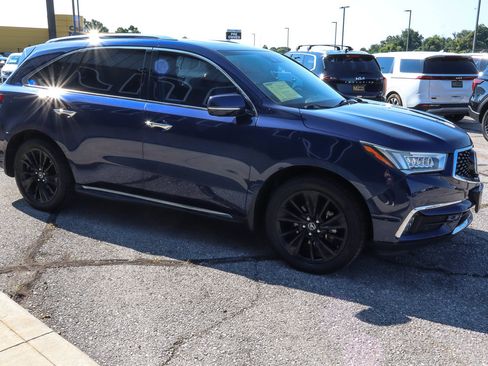 Used 2017 Acura MDX SH-AWD w/ Advance Package image 3