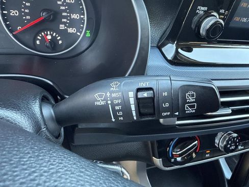 Used 2021 Kia Seltos S image 37