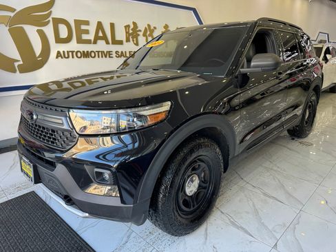 Used 2022 Ford Explorer Timberline image 3