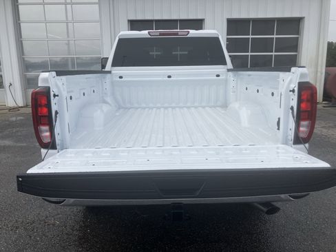 New 2026 GMC Sierra 2500 Pro w/ Convenience Package image 7