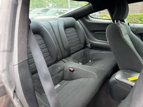 Used 2017 Ford Mustang Coupe RWD image 10