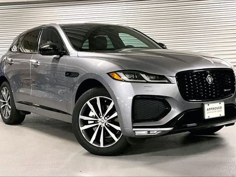 Certified 2025 Jaguar F-PACE R-Dynamic S image 12