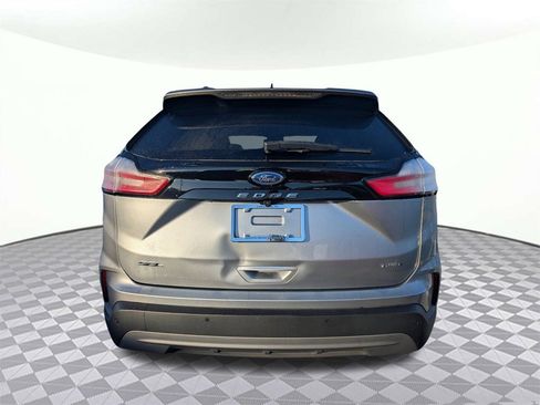 Used 2024 Ford Edge SEL image 4