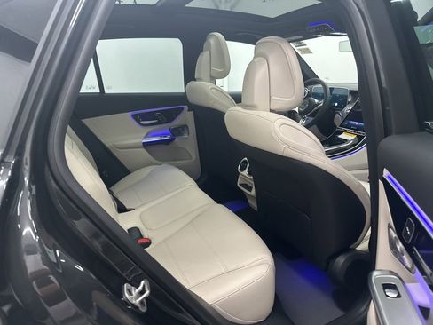 New 2026 Mercedes-Benz GLC 300 image 24