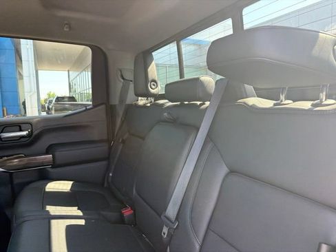 Used 2021 Chevrolet Silverado 1500 LT Trail Boss w/ Convenience Package II AWD/4WD image 9
