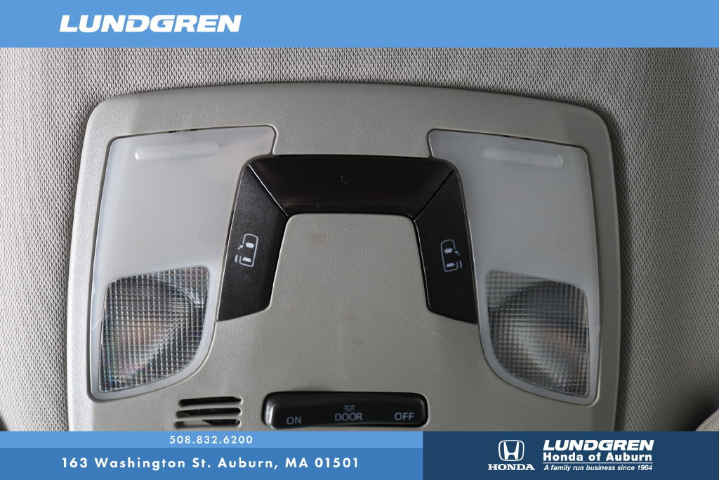 Used 2017 Toyota Sienna LE AWD/4WD image 24