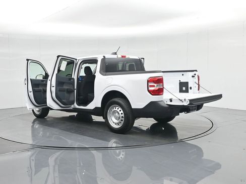 New 2025 Ford Maverick XL w/ Equipment Group 102A image 33