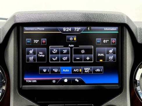 Used 2014 Ford F250 Lariat w/ Chrome Package AWD/4WD image 26