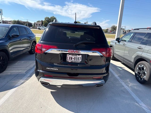 Used 2017 GMC Acadia Denali w/ Technology Package FWD image 7