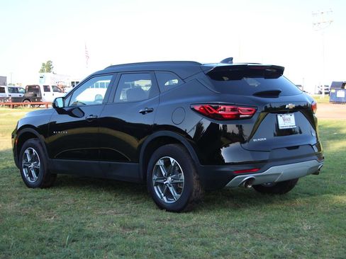 Used 2023 Chevrolet Blazer LT w/ Convenience Package FWD image 7